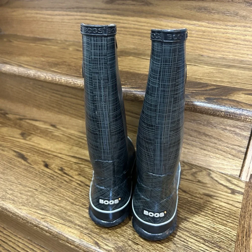 BOGS Women's Linen Rain Boots 71434-001 Size 6 Black Gray Tall Waterproof